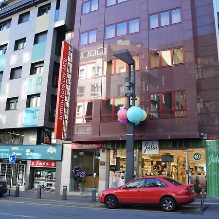 Somriu Hotel City M28 Andorra la Vella Dış mekan fotoğraf