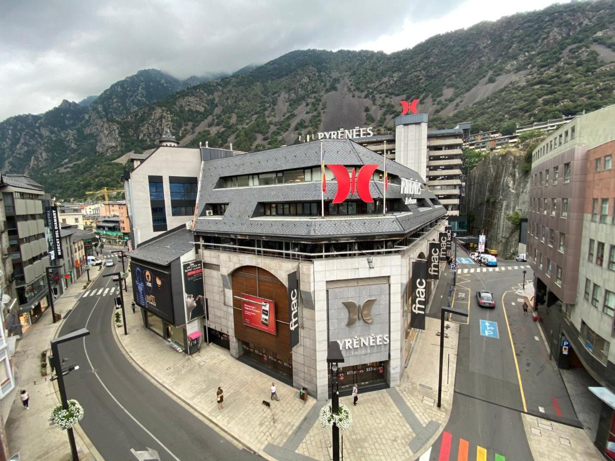 Somriu Hotel City M28 Andorra la Vella Dış mekan fotoğraf
