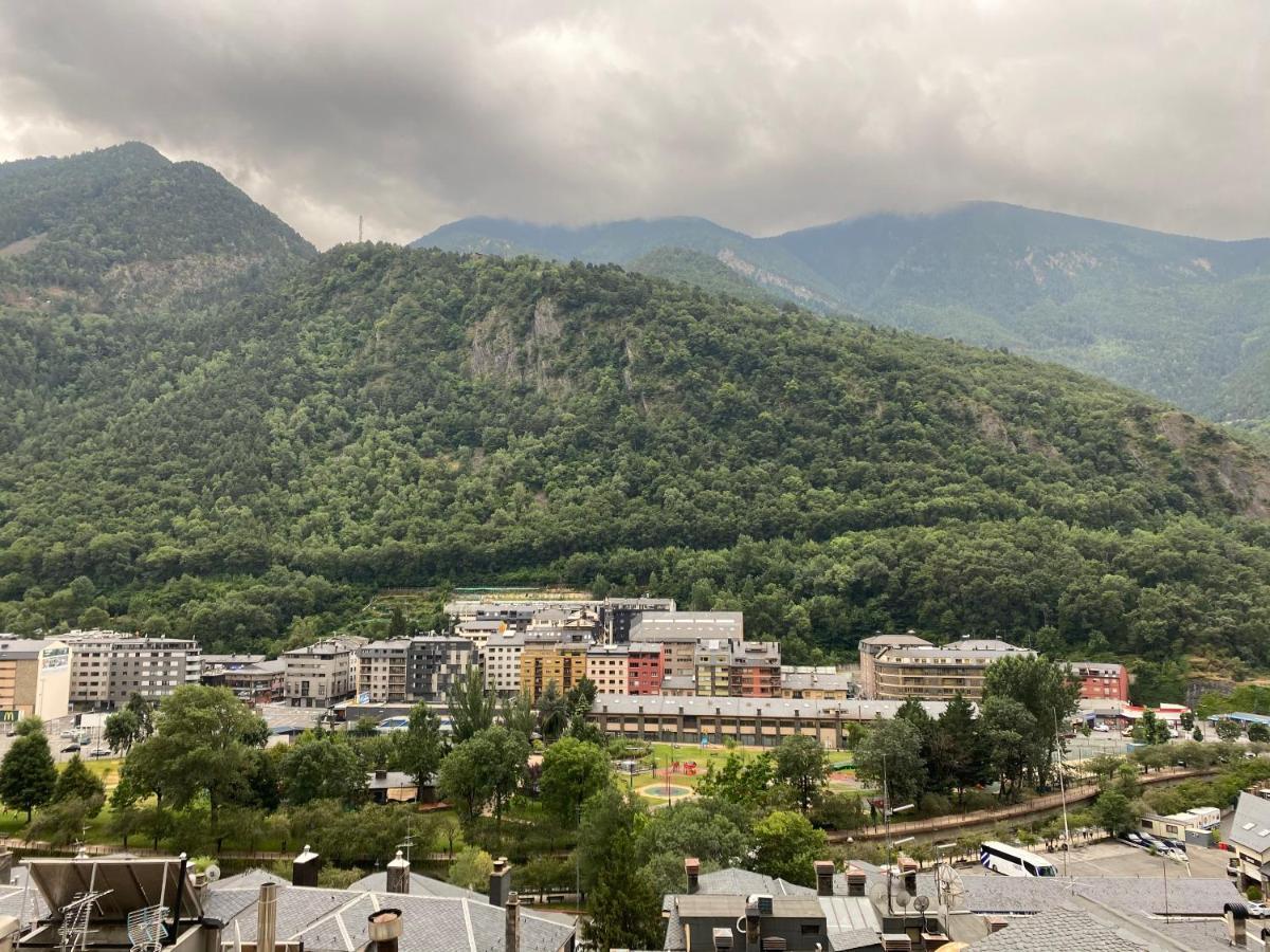 Somriu Hotel City M28 Andorra la Vella Dış mekan fotoğraf