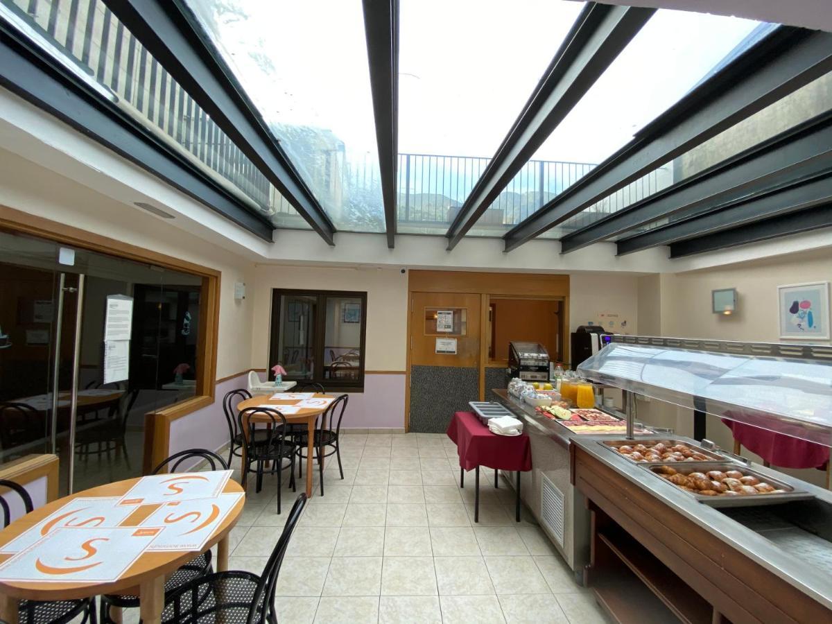 Somriu Hotel City M28 Andorra la Vella Dış mekan fotoğraf