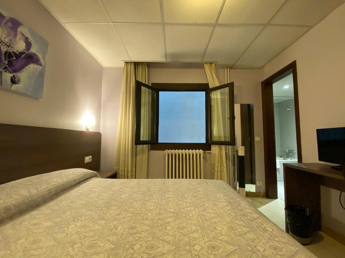 Somriu Hotel City M28 Andorra la Vella Dış mekan fotoğraf