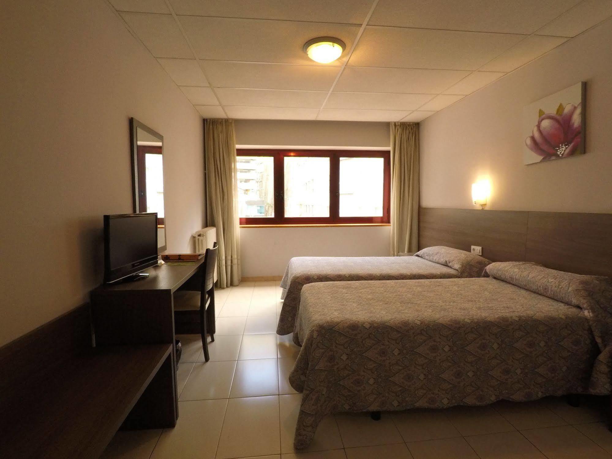 Somriu Hotel City M28 Andorra la Vella Dış mekan fotoğraf