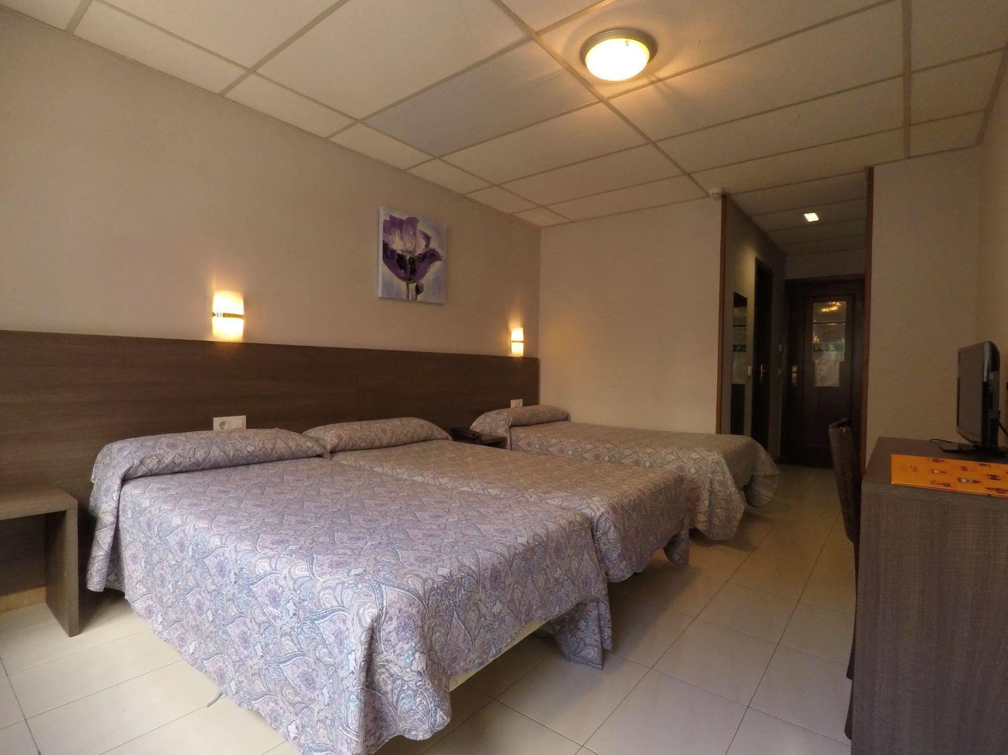 Somriu Hotel City M28 Andorra la Vella Dış mekan fotoğraf