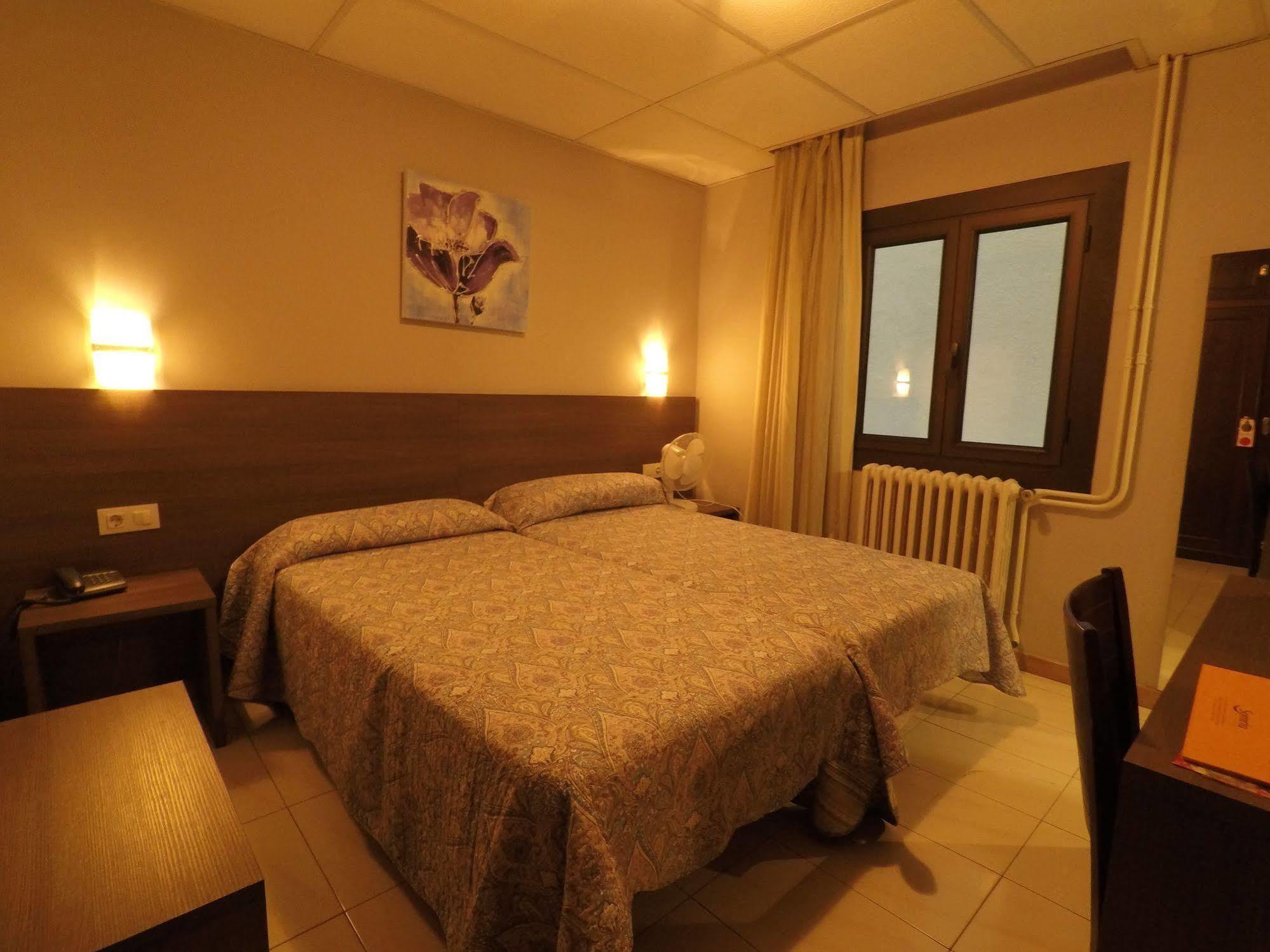 Somriu Hotel City M28 Andorra la Vella Dış mekan fotoğraf