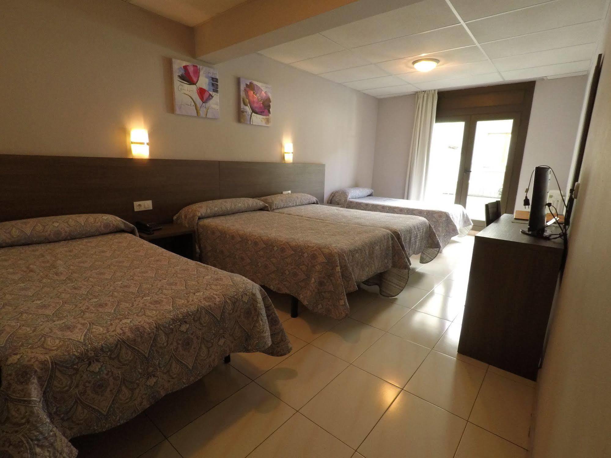 Somriu Hotel City M28 Andorra la Vella Dış mekan fotoğraf