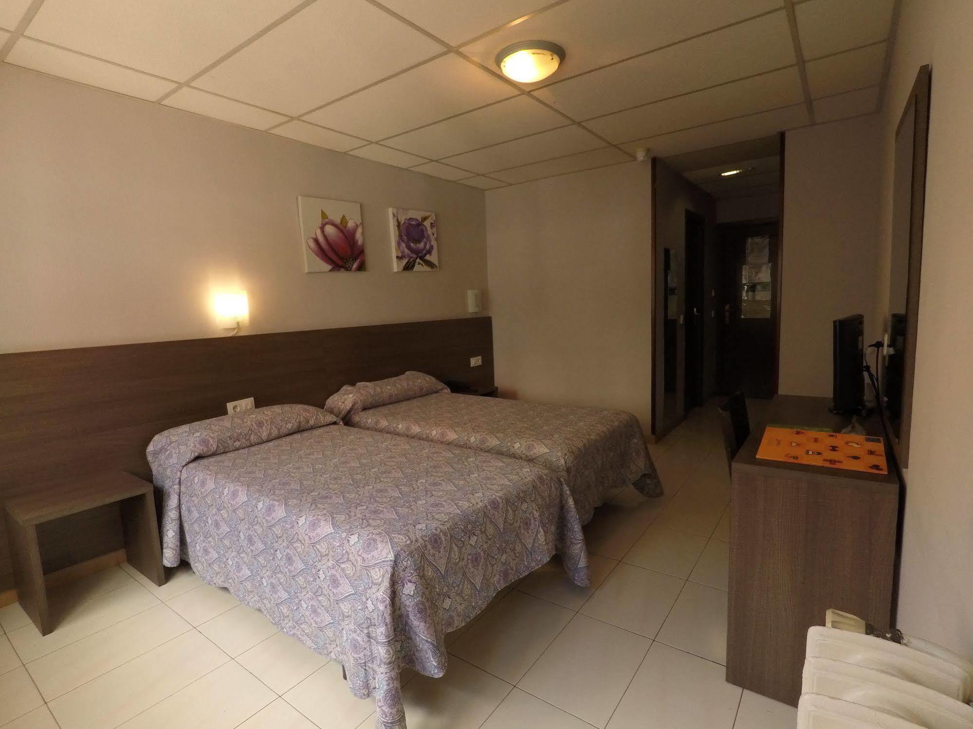 Somriu Hotel City M28 Andorra la Vella Dış mekan fotoğraf